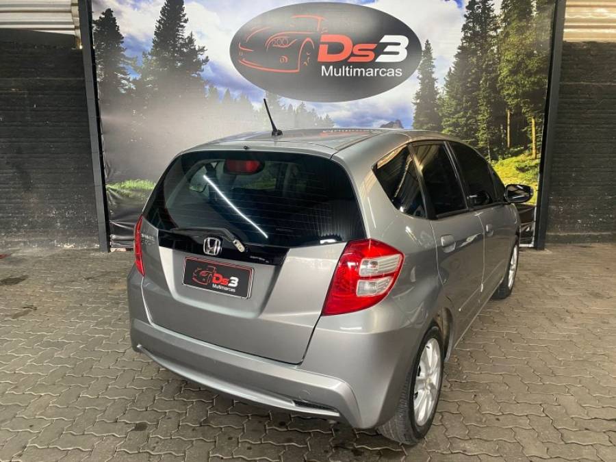 HONDA - FIT - 2013/2013 - Prata - R$ 48.900,00