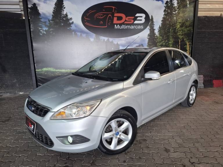 FORD - FOCUS - 2012/2012 - Prata - R$ 41.900,00