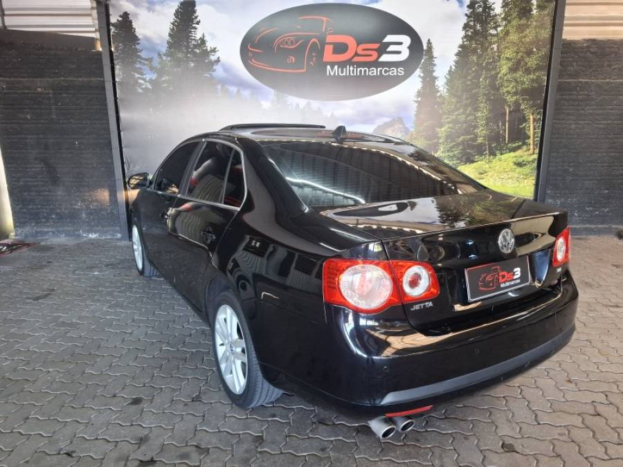 VOLKSWAGEN - JETTA - 2010/2010 - Preta - R$ 40.000,00