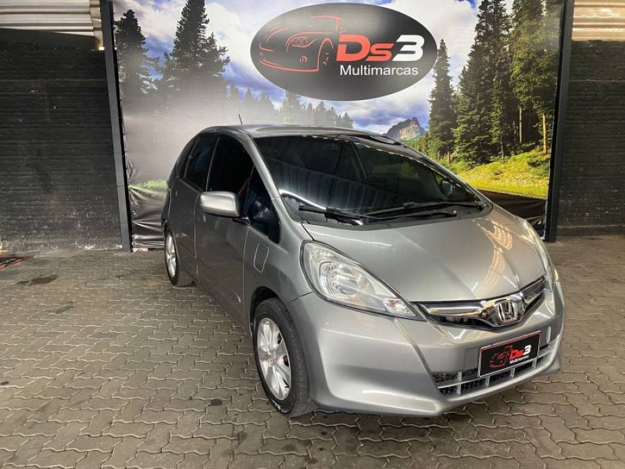 HONDA - FIT - 2013/2013 - Prata - R$ 48.900,00