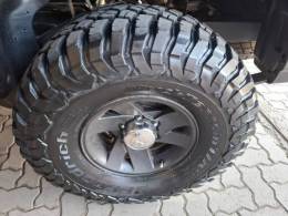 MITSUBISHI - L200 - 2001/2001 - Verde - R$ 46.900,00