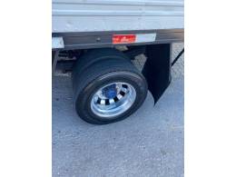 MERCEDES-BENZ - 710 PLUS - 1998/1998 - Branca - R$ 120.000,00