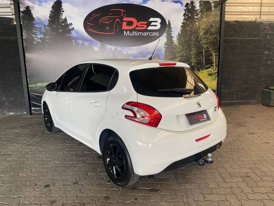 PEUGEOT - 208 - 2014/2014 - Branca - R$ 39.900,00