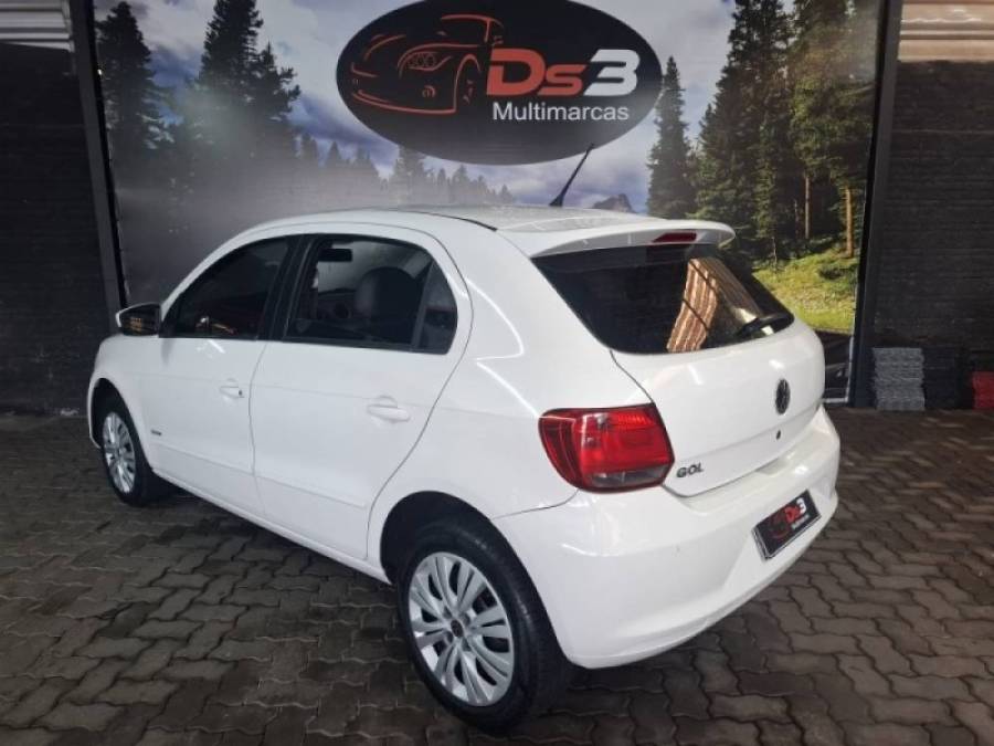 VOLKSWAGEN - GOL - 2014/2014 - Branca - R$ 40.900,00