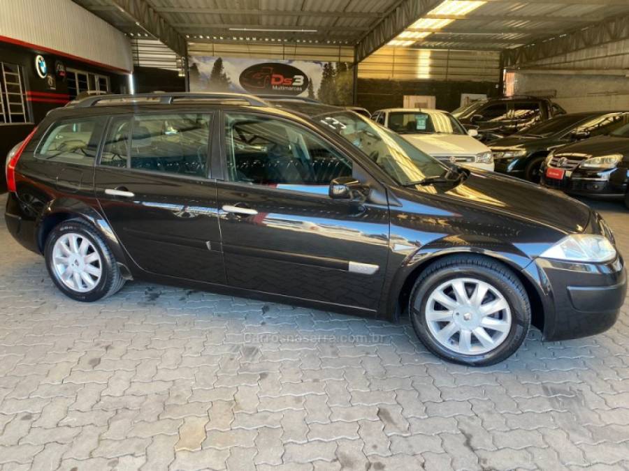 RENAULT - MÉGANE - 2013/2013 - Preta - R$ 34.900,00