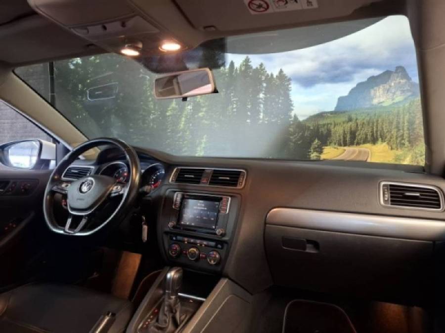 VOLKSWAGEN - JETTA - 2018/2018 - Branca - R$ 91.900,00