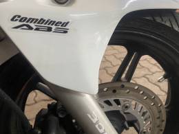 HONDA - CB 300R - 2012/2012 - Branca - R$ 14.900,00