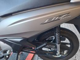 HONDA - BIZ 125 - 2024/2024 - Prata - R$ 17.900,00