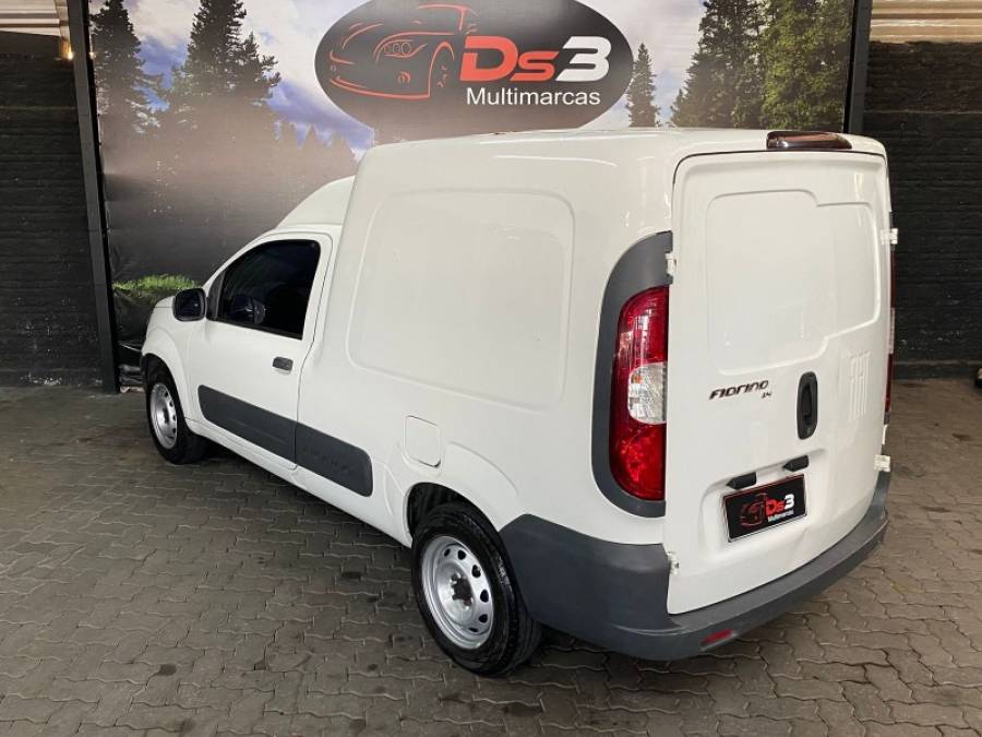 FIAT - FIORINO - 2017/2017 - Branca - R$ 66.900,00
