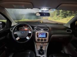 FORD - FOCUS - 2013/2013 - Preta - R$ 43.900,00