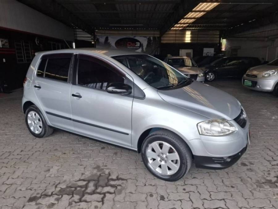 VOLKSWAGEN - FOX - 2009/2009 - Prata - R$ 32.900,00