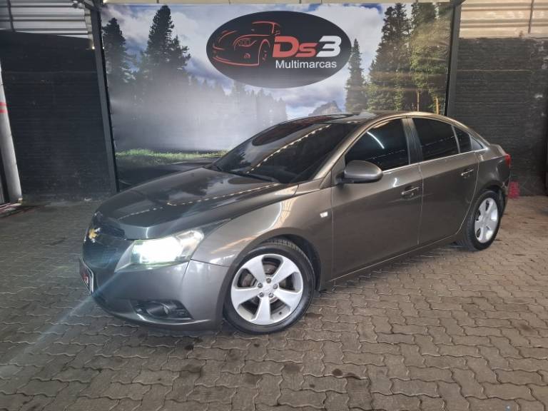 CHEVROLET - CRUZE - 2014/2014 - Cinza - R$ 52.900,00