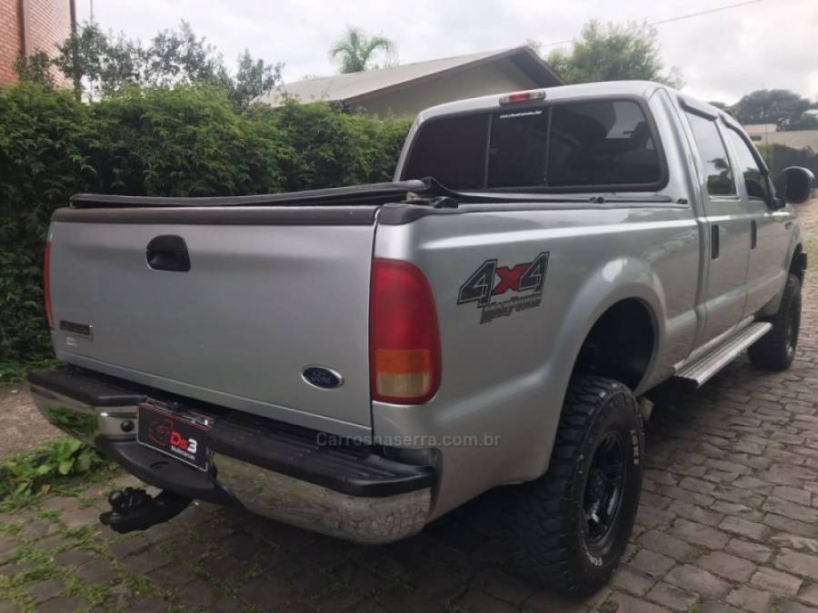 FORD - F-250 - 2009/2009 - Prata - R$ 175.900,00