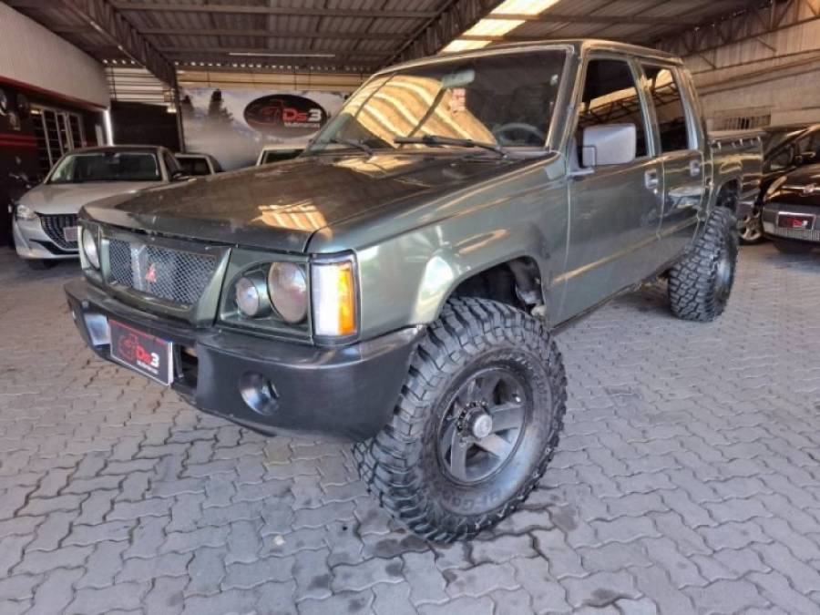 MITSUBISHI - L200 - 2001/2001 - Verde - R$ 46.900,00