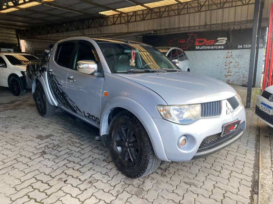 MITSUBISHI - L200 TRITON - 2010/2010 - Prata - R$ 92.900,00