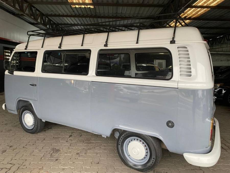 VOLKSWAGEN - KOMBI - 2014/2014 - Cinza - R$ 58.900,00