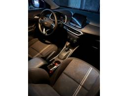 CHEVROLET - TRACKER - 2021/2021 - Vinho - R$ 102.900,00