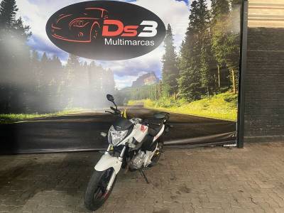 HONDA - CB 300R - 2012/2012 - Branca - R$ 14.900,00