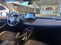 TOYOTA - COROLLA - 2023/2023 - Branca - Sob Consulta