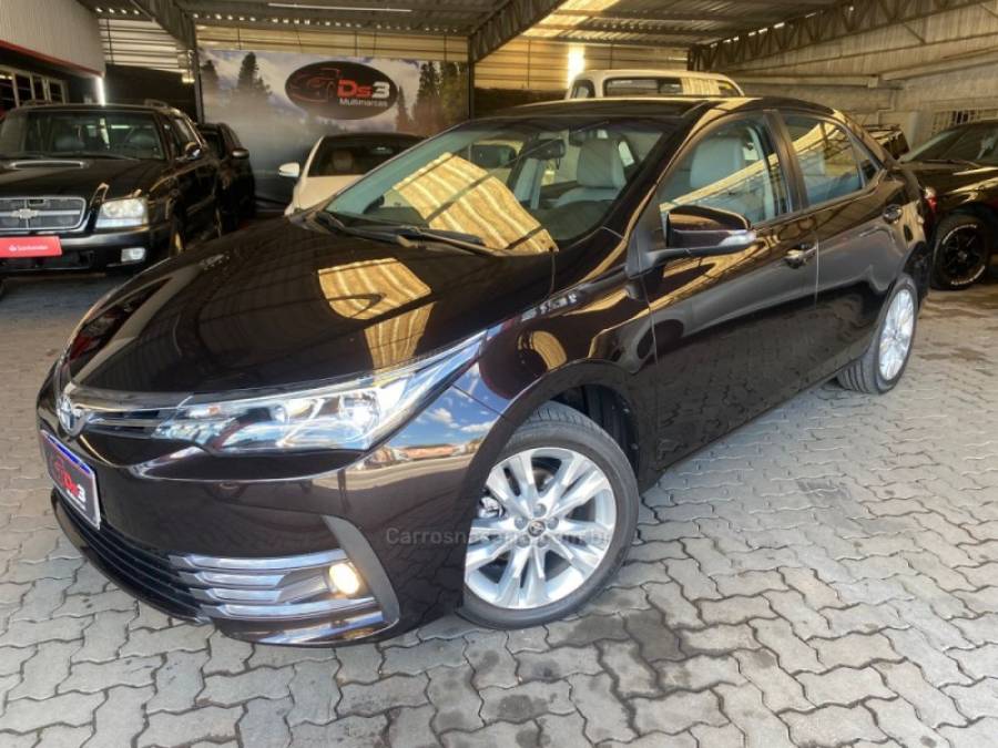 TOYOTA - COROLLA - 2018/2018 - Marrom - R$ 102.900,00