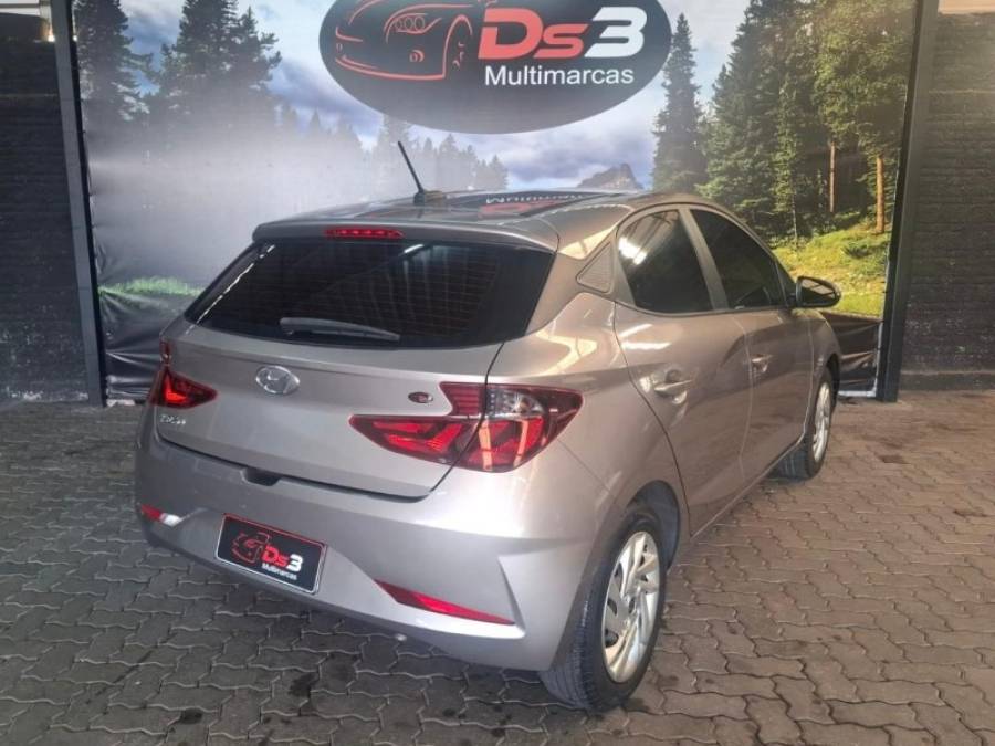 HYUNDAI - HB20 - 2022/2022 - Prata - R$ 65.000,00