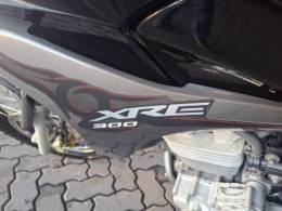 HONDA - XRE 300 - 2011/2011 - Preta - R$ 16.900,00