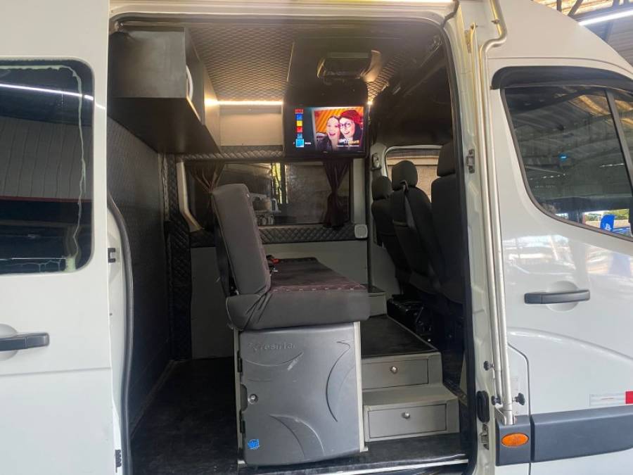 RENAULT - MASTER - 2015/2015 - Branca - R$ 198.000,00