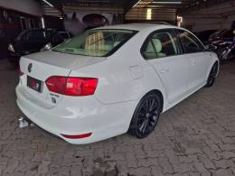 VOLKSWAGEN - JETTA - 2012/2012 - Branca - R$ 72.900,00