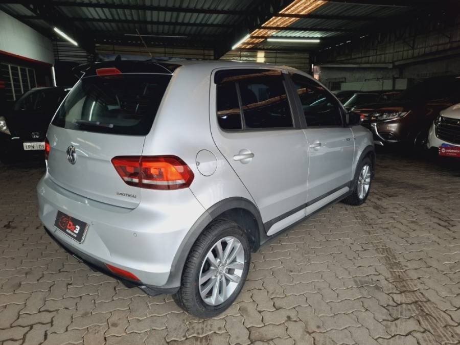 VOLKSWAGEN - FOX - 2016/2016 - Prata - R$ 53.900,00