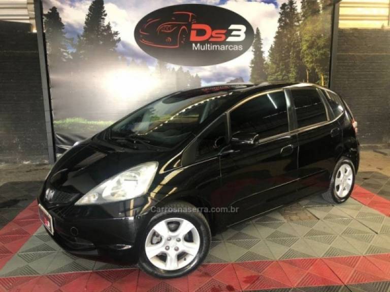 HONDA - FIT - 2009/2009 - Preta - R$ 38.900,00