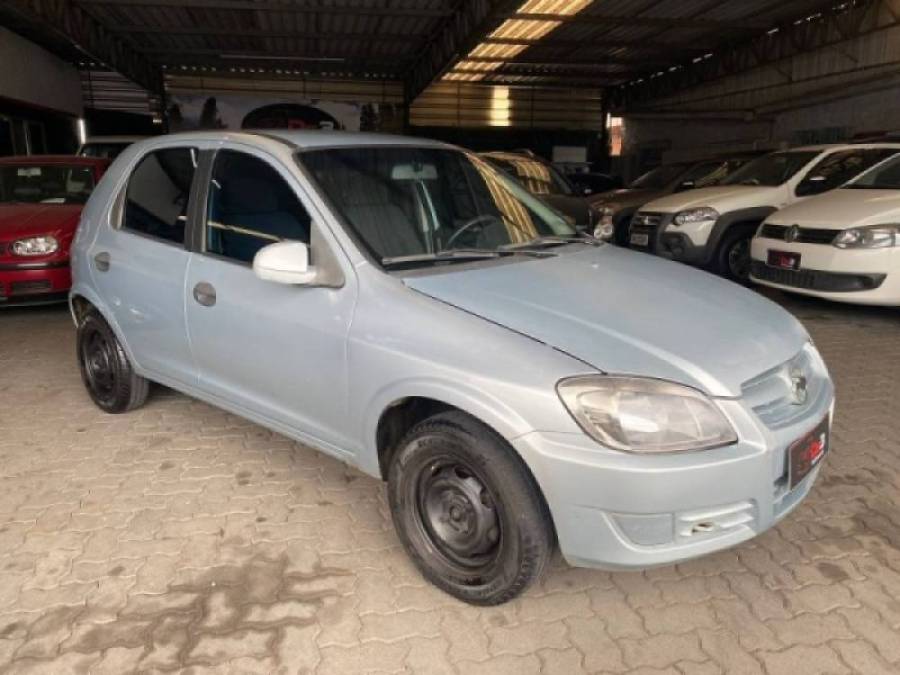 CHEVROLET - CELTA - 2007/2007 - Prata - R$ 15.500,00