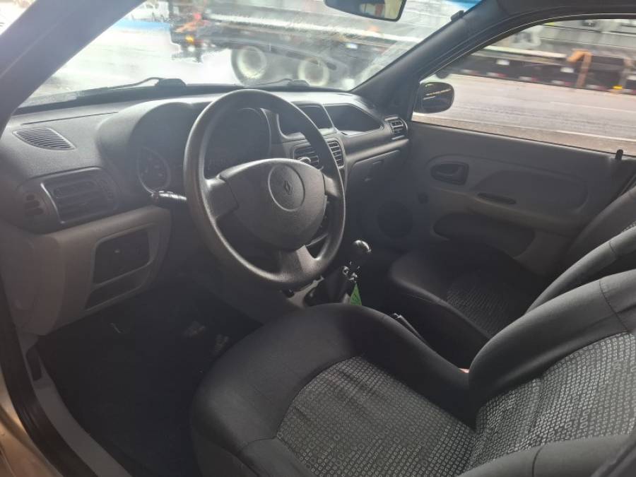 RENAULT - CLIO - 2012/2012 - Bege - R$ 18.900,00