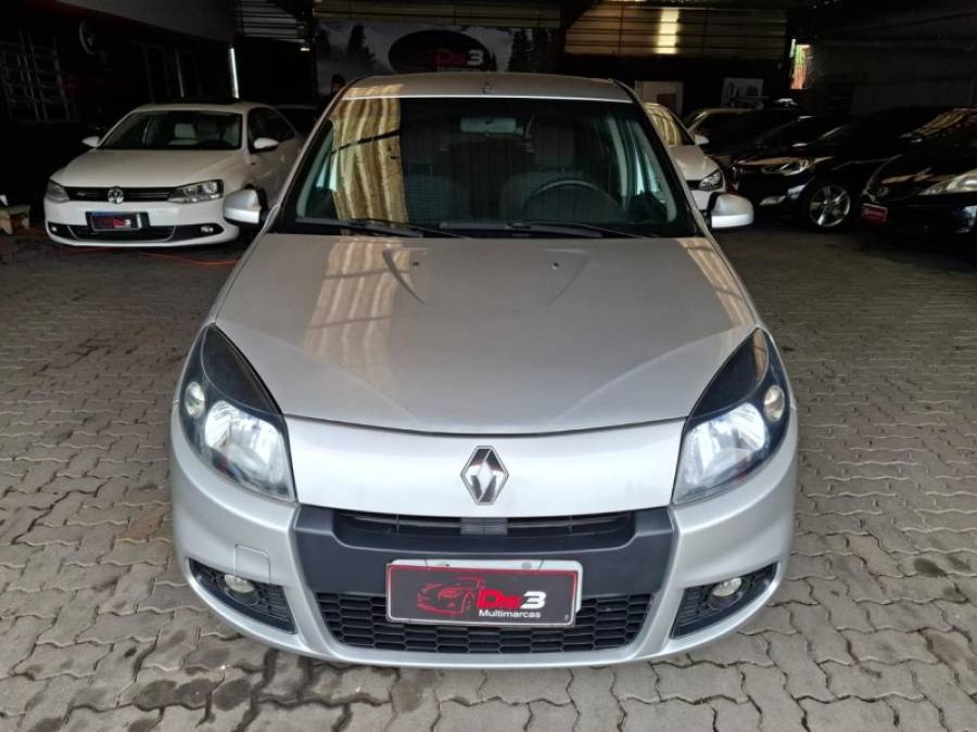 RENAULT - SANDERO - 2014/2014 - Prata - R$ 32.900,00