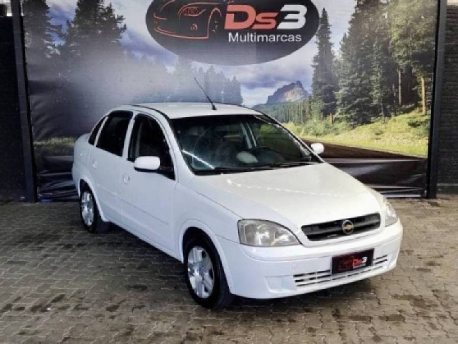 CHEVROLET - CORSA - 2004/2004 - Branca - R$ 24.900,00