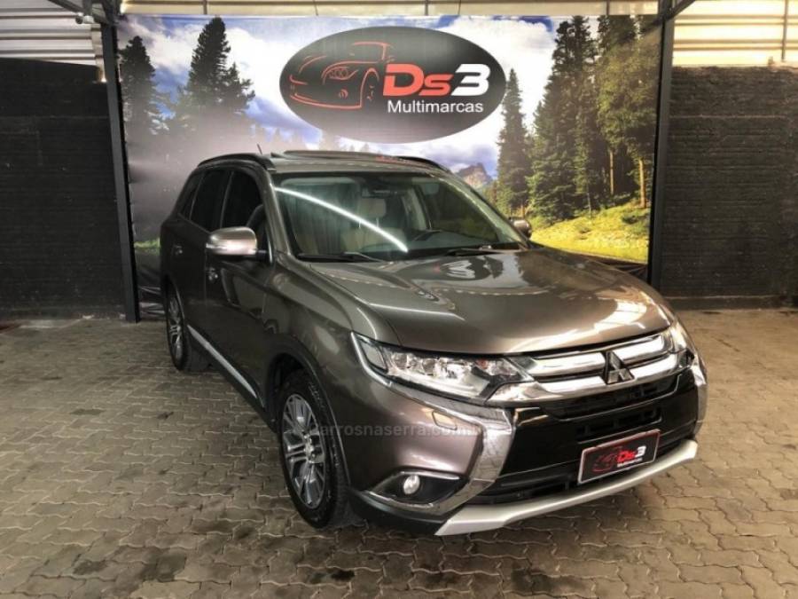 MITSUBISHI - OUTLANDER - 2016/2016 - Marrom - R$ 125.900,00