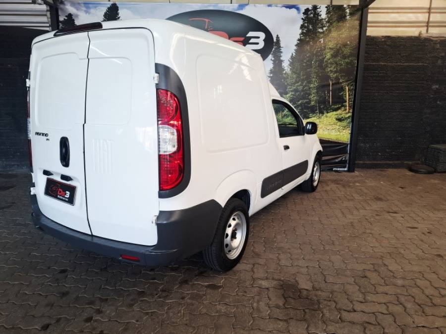 FIAT - FIORINO - 2017/2017 - Branca - R$ 66.900,00