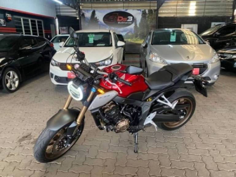 HONDA - CB 650R - 2023/2023 - Vermelha - R$ 53.900,00