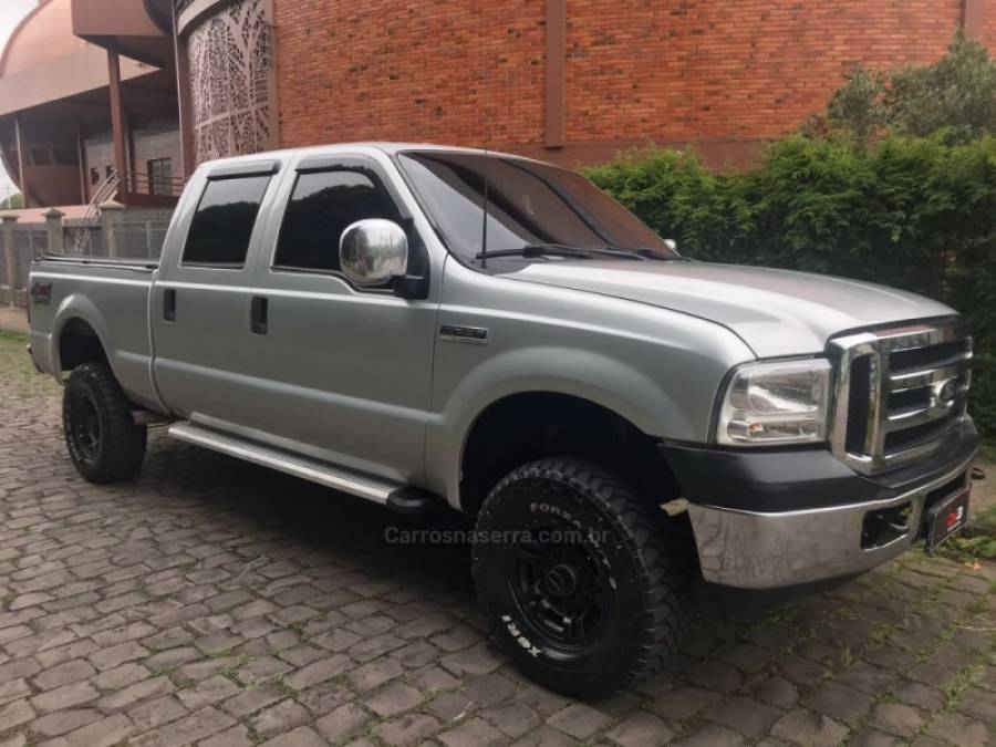 FORD - F-250 - 2009/2009 - Prata - R$ 175.900,00