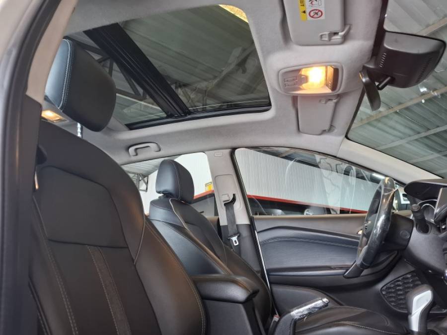 CHEVROLET - TRACKER - 2021/2021 - Prata - R$ 109.000,00