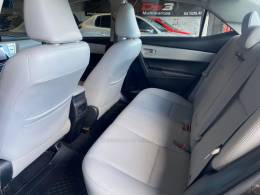 TOYOTA - COROLLA - 2018/2018 - Marrom - R$ 102.900,00