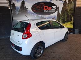 FIAT - PALIO - 2014/2014 - Branca - R$ 41.500,00