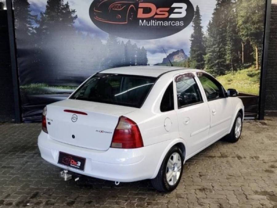 CHEVROLET - CORSA - 2004/2004 - Branca - R$ 24.900,00