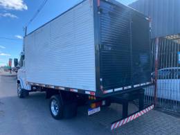 MERCEDES-BENZ - 710 PLUS - 1998/1998 - Branca - R$ 120.000,00