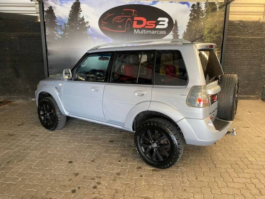 MITSUBISHI - PAJERO TR4 - 2010/2010 - Prata - R$ 57.900,00