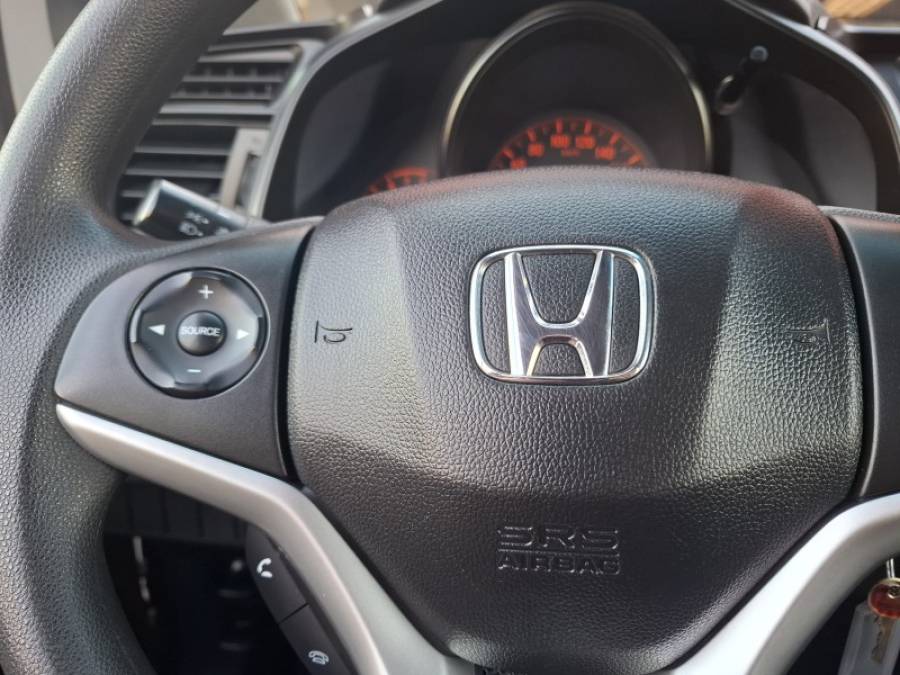 HONDA - FIT - 2015/2015 - Prata - R$ 68.800,00