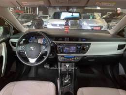 TOYOTA - COROLLA - 2015/2015 - Branca - R$ 87.900,00