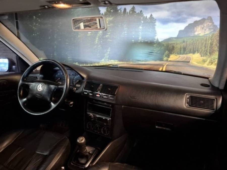 VOLKSWAGEN - GOLF - 2002/2002 - Vermelha - R$ 28.900,00