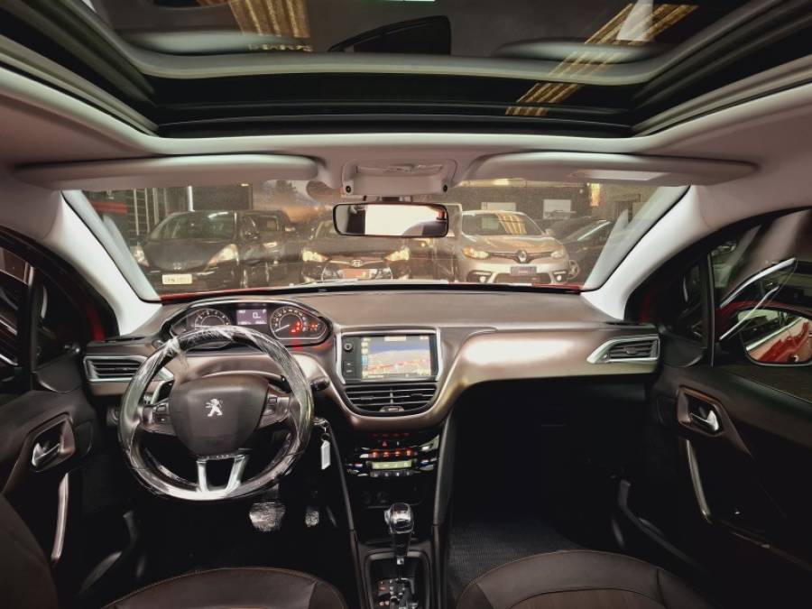 PEUGEOT - 2008 - 2017/2017 - Vermelha - Sob Consulta