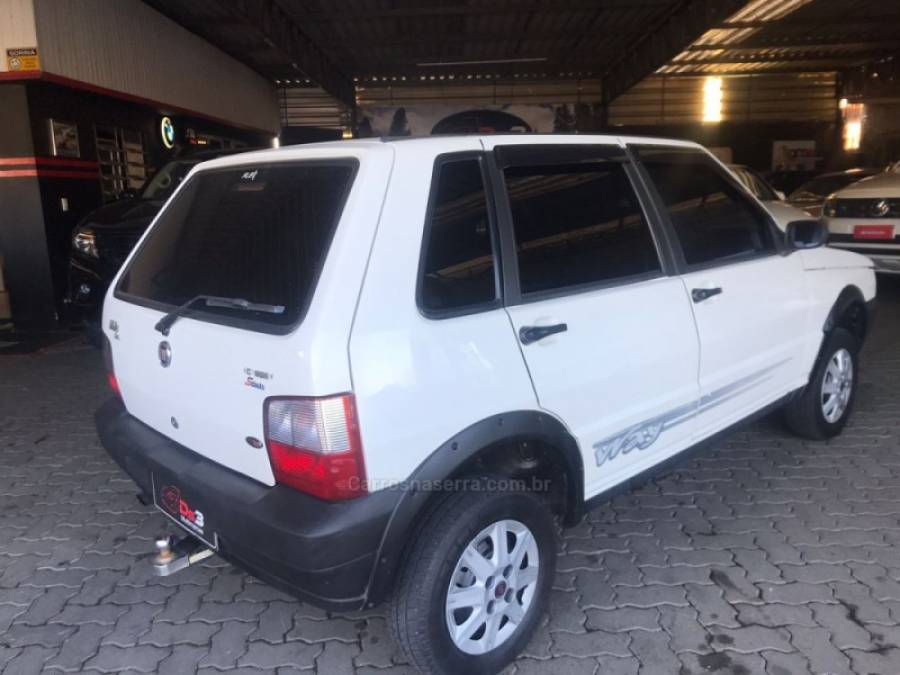 FIAT - UNO - 2011/2011 - Branca - R$ 23.500,00