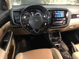 MITSUBISHI - OUTLANDER - 2016/2016 - Marrom - R$ 106.000,00